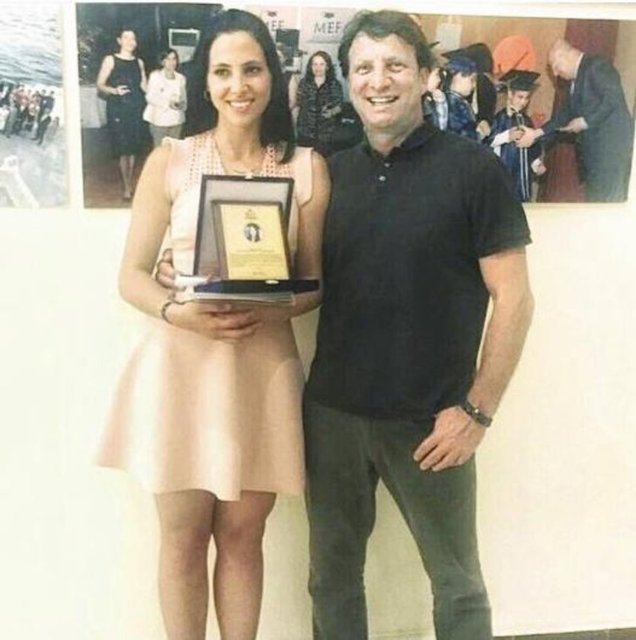 Mezuniyet töreni okulun Ulus'taki yerleşkesinde yapıldı. Kaya Çilingiroğlu mutluluğunu 'Kızım mezun oldu, gururluyum' notuyla sosyal medyadan paylaştı.