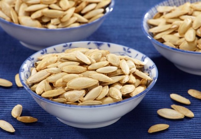 Bu konu üstüne yapılan sayısız araştırmalarda, migren ağrılarının baş suçlusu olarak magnezyum seviyesinin düşük olması öne çıktı.