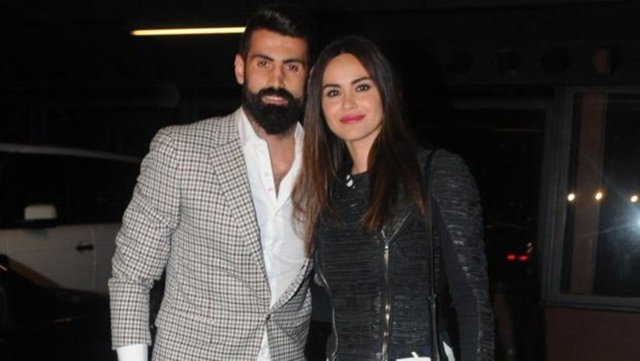 Fenerbahçe'nin file bekçisi Volkan Demirel 33. yaşını kutladı.