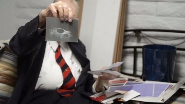 Bushman ABD'li yetkililer tarafından sürekli inkar edilen Area 51 merkezini gördüğünü ve orada uzaylıların yapısı ile ilgili çalışmalar yapan bir grup bilim insanının varlığına şahit olduğunu söyledi.