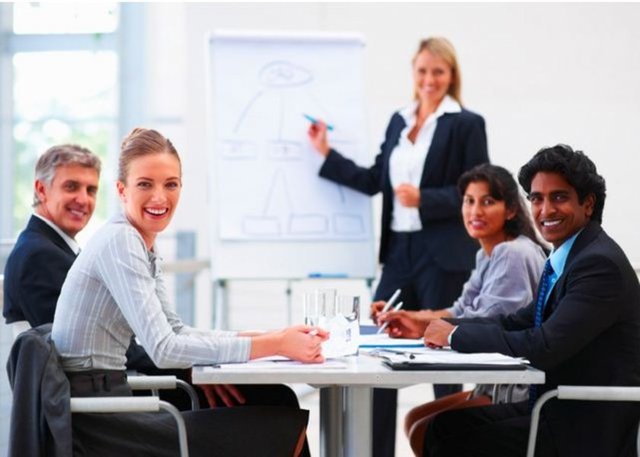 İşyerinizdeki toplantılarda konular üretmeye ve projelerinizle dikkatleri üzerinize çekmeye özen gösterin.