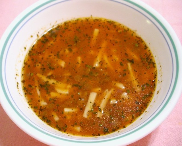 Yeşil reçetenin yazabildiği bütün ilaçları tek başına karşılar, aynı tedavileri de yapar yeşil mercimek çorbası.