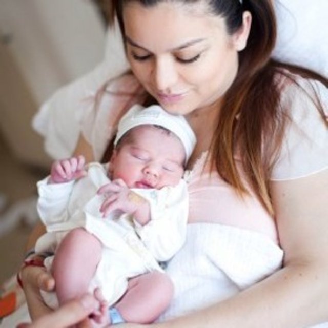 Ancak tarih içinde bazı kadınlar, doğurdukları çocuk sayısıyla bu ortalamanın üzerine çıktılar.  Ancak tarihte en fazla çocuk doğuran bu kadınlara biri dışında 1800'lerden sonra hiç rastlanmadı.