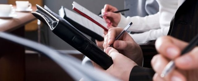 Bu mektupta özelliklerinizi yeniden özetleyip, işe duyduğunuz ilgiyi vurgulayabilir, görüşmede değindiğiniz noktalara yeni bilgiler ekleyebilirsiniz.