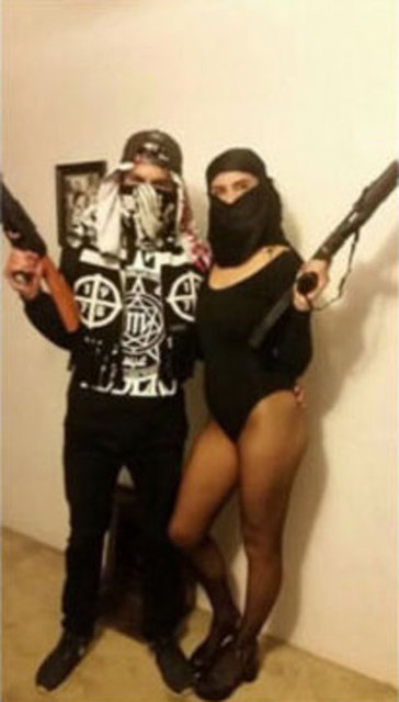 Özellikle ABD'de büyük bir coşku ve etkinliklerle kutlanan Cadılar Bayramı bu yıl her zamankinden biraz daha farklı kostümlere sahne oldu.