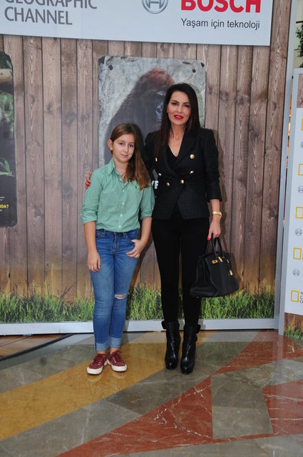 ASLI, SİTARE AKDİLEK