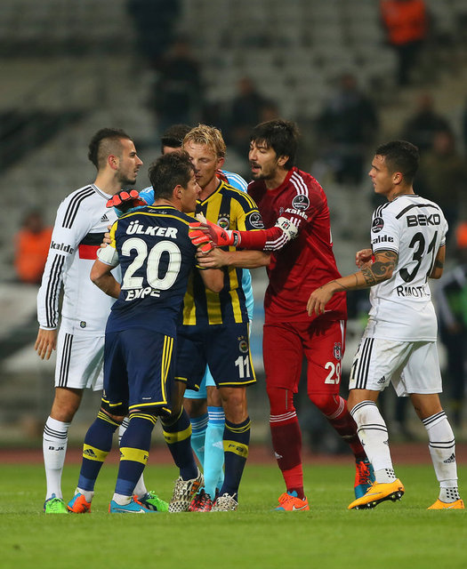 Maçta ikinci gerginlik 43. dakikada yaşandı.