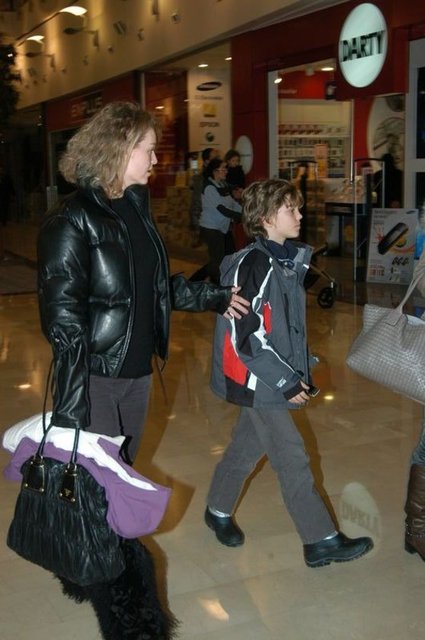 ALARA KOÇİBEY VE ÇOCUKLARI