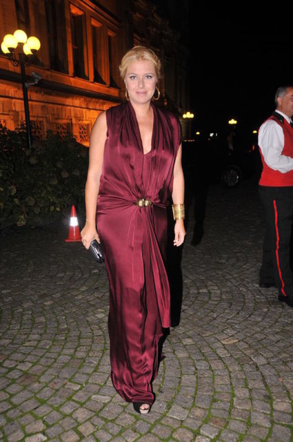 ESRA DİNÇKÖK
