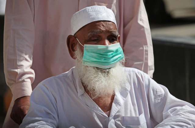2-MERS-CoV kaynağı nedir? - Virüsün nereden geldiği, bulaşma yolu, kuluçka dönemi ve bulaştırıcılık süresi kesin olarak bilinmiyor. -