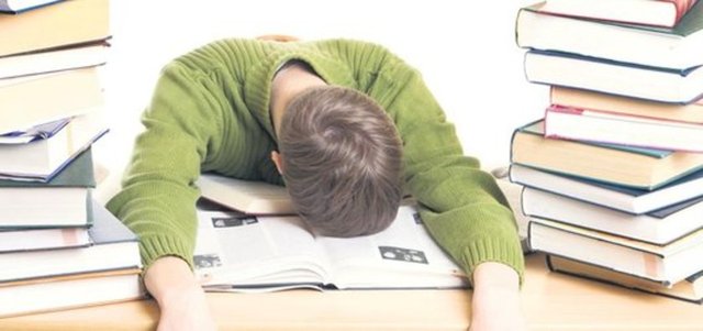 Yapılan bir araştırmaya göre, işyerinde günde 11 saatten daha fazla kalmak kalp hastalıkları riskini yüzde 67 oranında artırıyormuş.