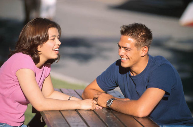 Sizi alaya alan ve küfürlü konuşan insanlar