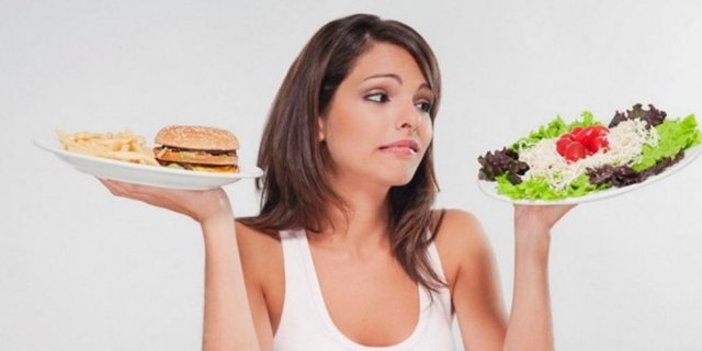 Ancak, bu tarz gıda alımlarınızı daha yavaş bir şekilde azaltmak ve her birinden tek tek vazgeçmeye ihtiyacınız olabilir. -