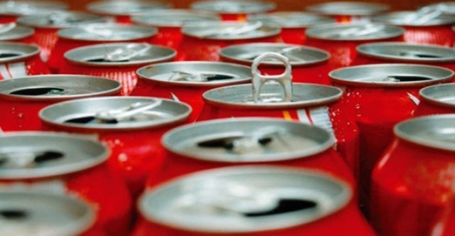 Tipik şekerlendirilmiş içeceklerin bir porsiyonu yaklaşık olarak 150 kaloridir.