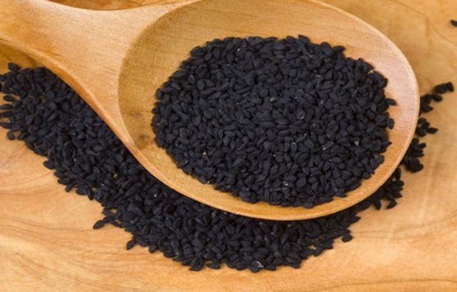 Yapılan araştırmalar çörek otunun antioksidan, antienflamatuar, antitümör olduğunu gösteriyor.