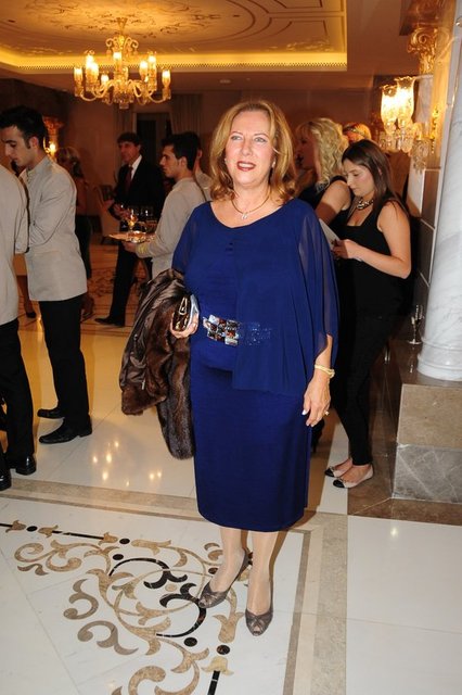 NİHAL YÖNEYMAN