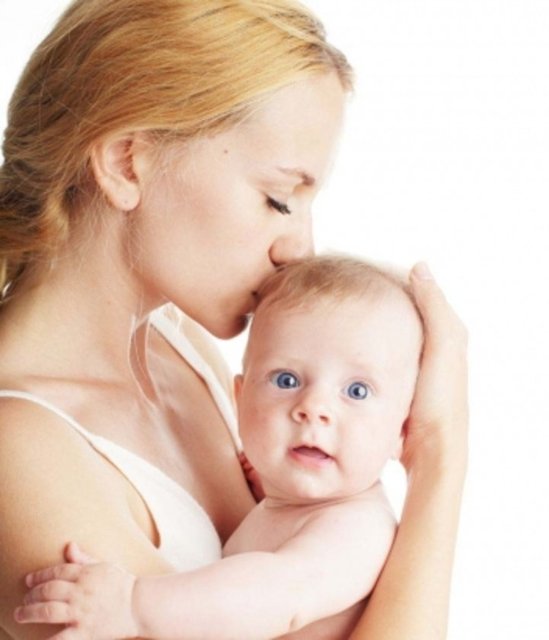 Daha fazla hayat deneyimi, ilginç bir anne olmanız ve çocuğunuza geçirecek daha çok bilgiye sahip olmanızı beraberinde getirir.