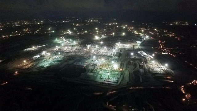 GECE ÇALIŞMALARI GÜNDÜZ İÇİN YAPILIR -   - Bu tip şantiyelerde normalde gece yapılan çalışmaların gündüz için yapıldığını ve iş güvenliğinin çok önemli olduğuna dikkat çeken Akçayoğlu, "Gündüzün hazırlığı geceden yapılır ki, gündüz maksimum üretimi yakalamak adına yapılan bir hazırlık çalışmasıdır. 