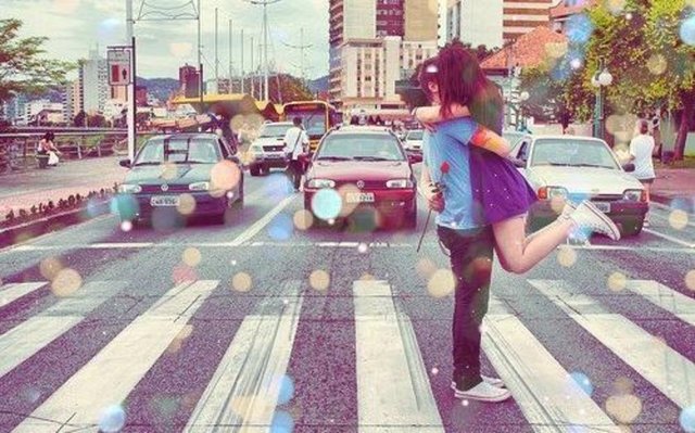 Ani ruh hali değişiklikleri, kolay sinirlenme ve kontrol problemleri olan insanlar sizinle iletişime girmekten kaçınıp direk onların akıllarını okuyarak isteklerini ve ihtiyaçlarını karşılamanızı beklerler.