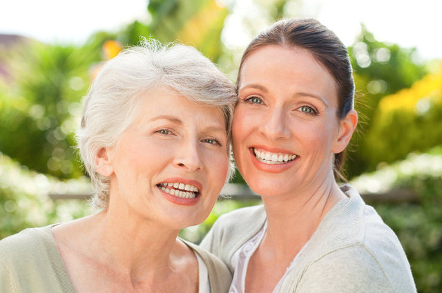 Eğer kardeşinize ya da ebeveynlerinizden birine 55 yaşından önce kolon kanseri teşhisi konulmuşsa sizin de riskiniz ikiye katlanıyor. -