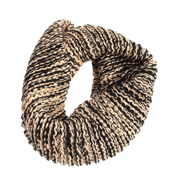Accessorize 23.80 TL.