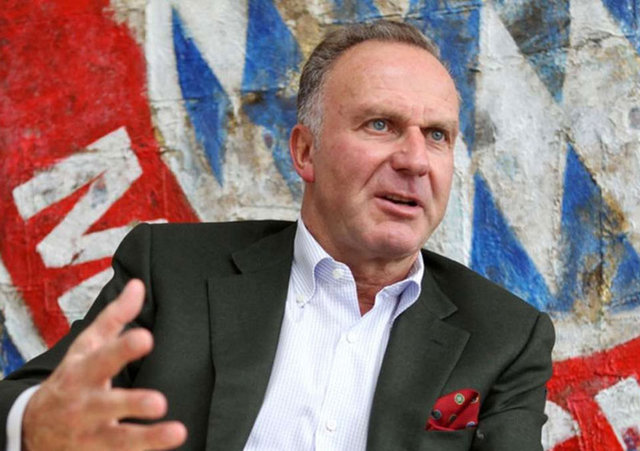 BAYERN MUNIH  Sportif direktör Karl-Heinz Rummenigge, Almanya'nın eski mlli futbolcusu.