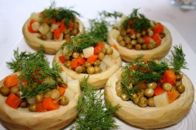 Karaciğer hücre onarımına destek oluyor ve yağlanmasını engelliyor.