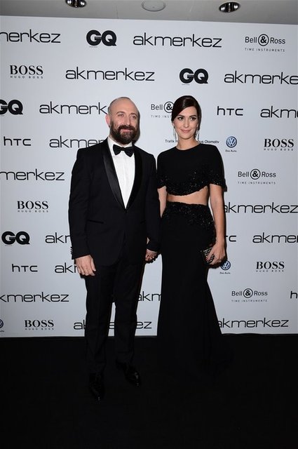 'EVLİLİĞİ BİTİRMEK DE SÜRDÜRMEK DE ZOR' -  - Halit Ergenç ve Bergüzar Korel, Ata Demirer - Özge Borak ayrılğı hakkında: "Gerçekten bizde çok üzüldük. Evliliği bitirmek de, sürdürmek de zor" dedi.