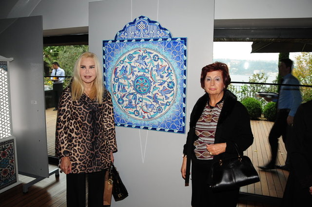 ESİN DEMİRÖREN, TÜRKAN SABANCI