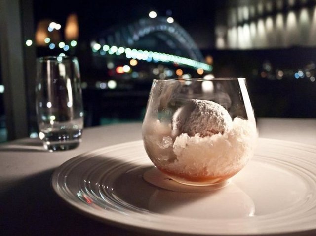 - 21. 225 dolara Quay'da tadım menüsü (Avustralya) -  -