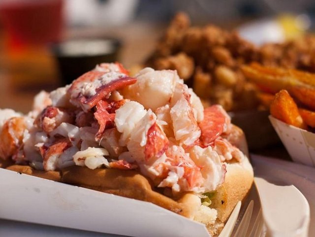 12. Bar Harbor'da etli istakoz (ABD)