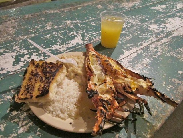 28. Caye Caulker - Sahil kenarında istakoz (Orta Amerika)