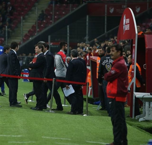 - Volkan Demirel neden mi yuhalanıyor ????? -