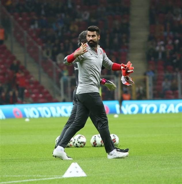 - Volkan Demirel'in tamamen ülke futbolundan uzaklaştırılması gerekirken - bu fırsat iyi değerlendirilmeli
