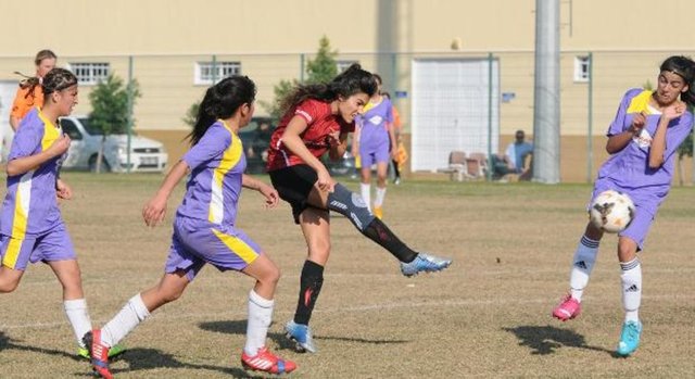 1207 Antalya Muratpaşa Belediyespor'dan Bahar'ın 14'üncü dakikadaki golüne, 29'uncu dakikada Kayseri Gençler Birliği'nden Şeyma karşılık verdi.