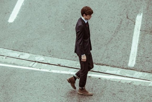 Yapılan bir araştırmaya göre, yürüme şeklimiz ruh halimizi etkiliyor.