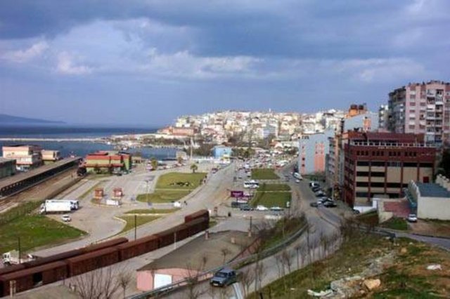 Bandırma Nüfusu: 143.117		 Bağlı olduğu il: Balıkesir