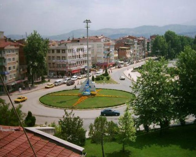 İnegöl Nüfusu:  236.168		 Bağlı olduğu il:Bursa