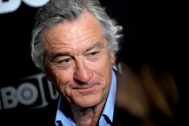 ROBERT DE NIRO