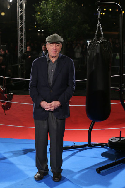 ROBERT DE NIRO
