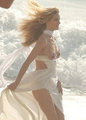 Rosie Huntington Whiteley fırtınası!