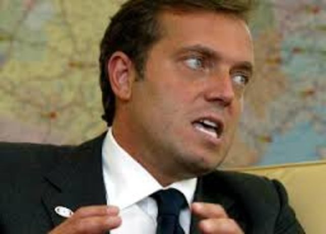 CEM UZAN