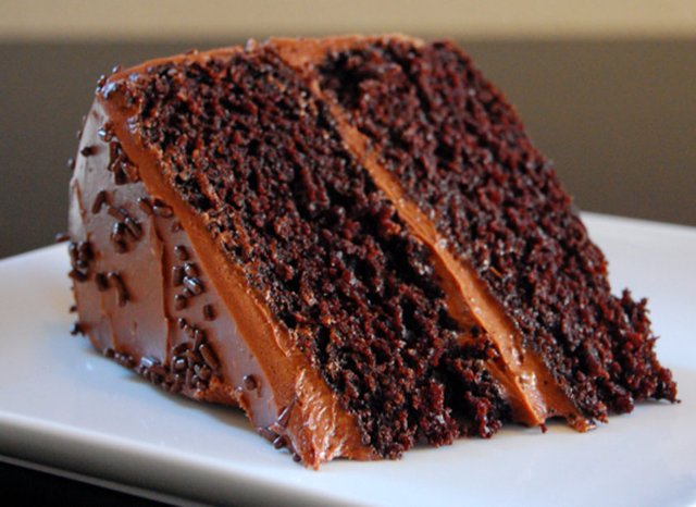 Double Dark Chocolate Cake: Duble çikolatalı pasta