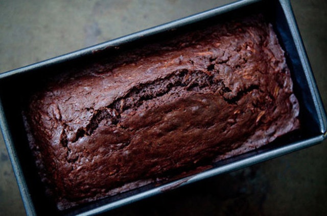 Chocolate Zucchini Bread: Çikolatalı İsviçre ekmeği