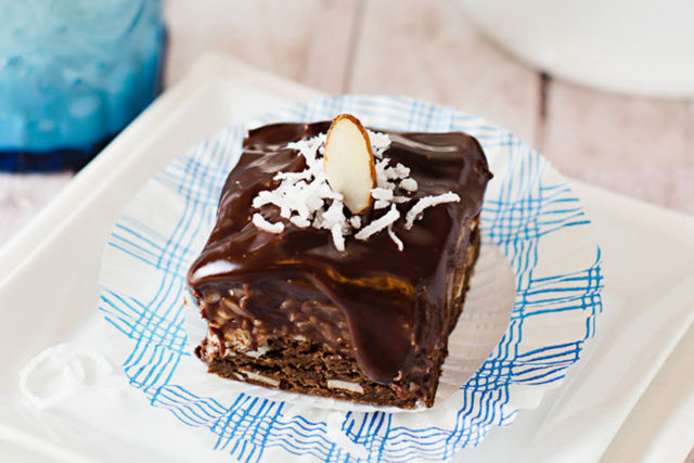 Chocolate Almond Brownies: Çikolata ve bademli brownie