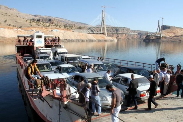 'çözüm süreci' ile birlikte bölgede yaşanan olumlu gelişmelerin ekonomik katkı sağlayacağına vurgu yapıyor.