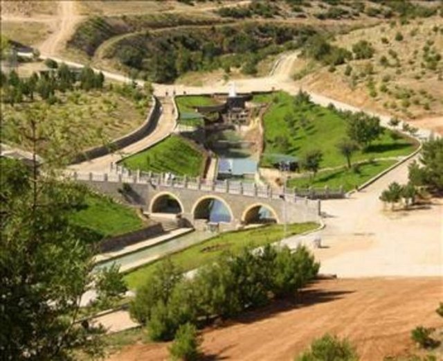 Uşak  - Verdiği göç: 10.493  - Aldığı göç: 10.655  -  -