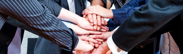 Değerinizi kariyerinize, partnerinize, dış görünüşünüze ya da evinize dayandırarak ölçmeye kalkışmayın.  -