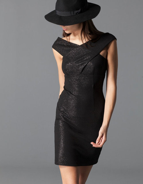 Stradivarius 75.95 TL.