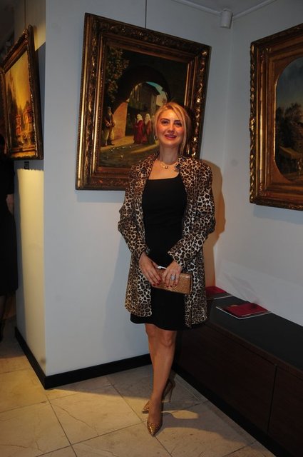 ARZU ÖZAL